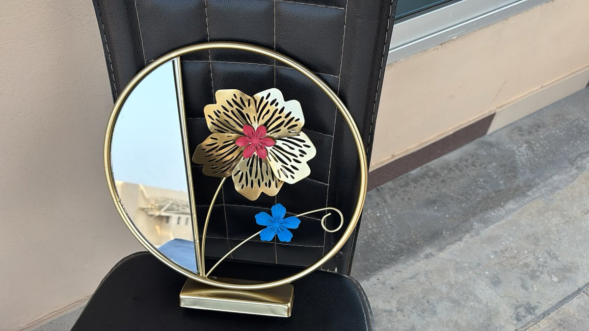 Metal Stand Round Decor