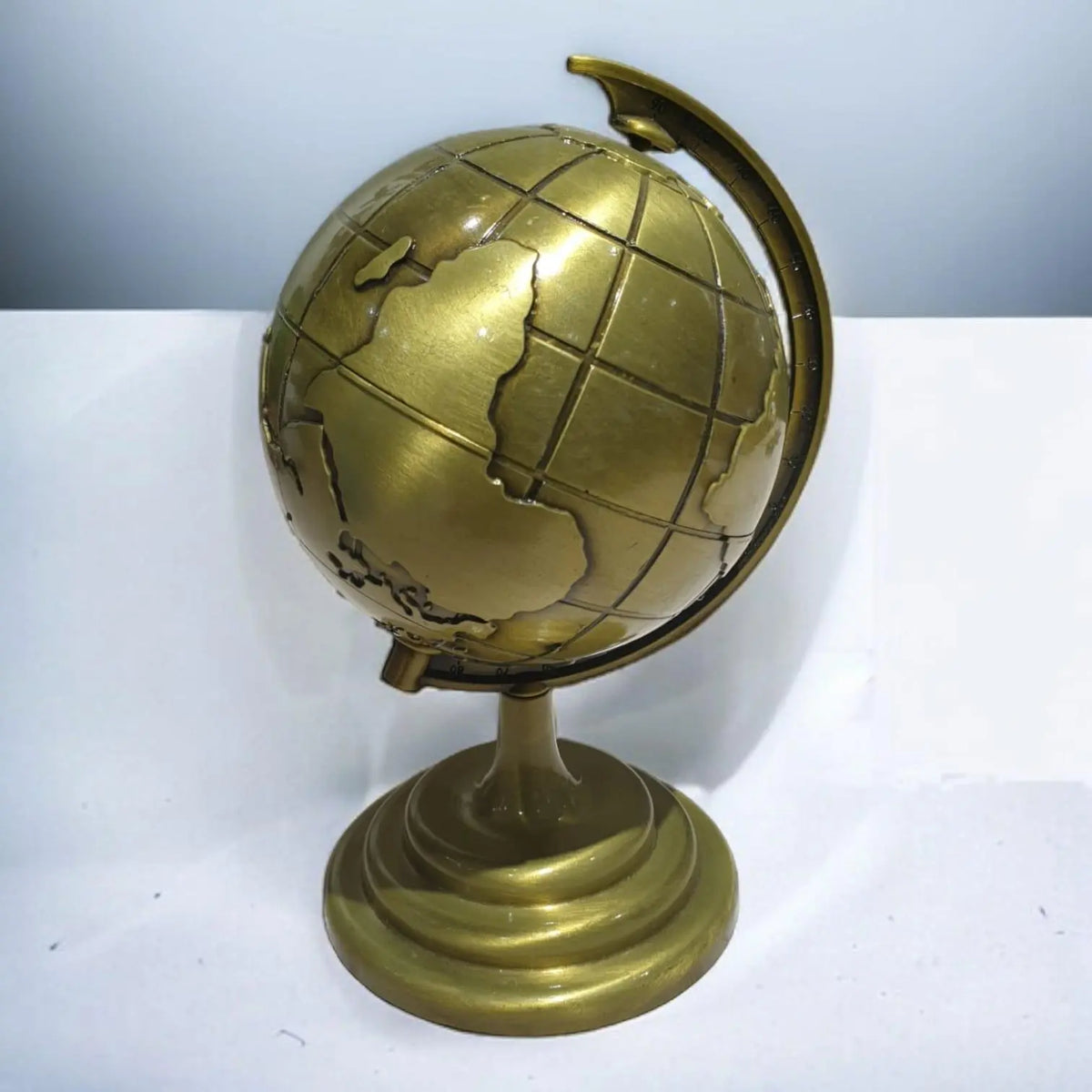 Metal Globe Golden Sparkles